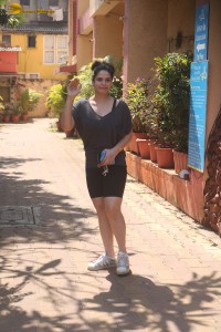 bollywood actress Zareen Khan voluptuous look