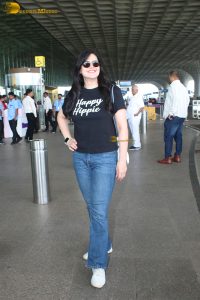 bollywood star Zareen Khan cute in a black t-shirt and denim jeans at mumbai airport