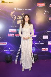 Zee Cine Awards 2026 attended by Kriti Sanon, Rakul Preet Singh, Sonam Bajwa, Ananya Panday, Ayesha Khan, and Jacqueline Fernandez